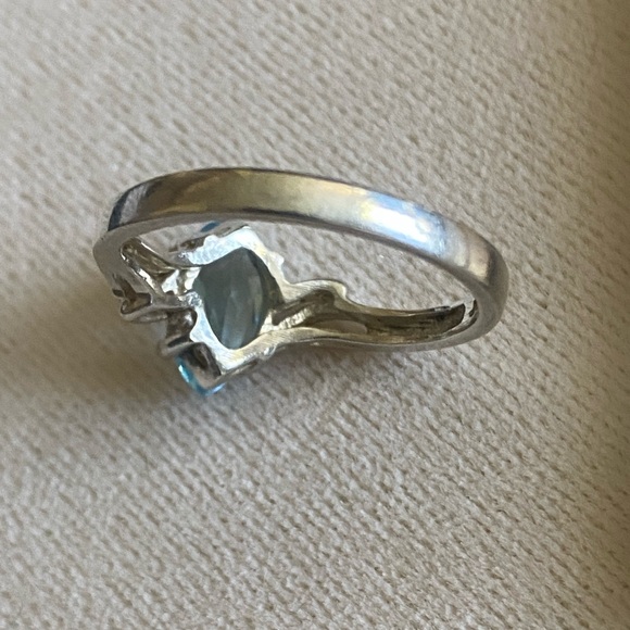 Sterling Silver Blue Topaz Ring Size 9.75 - Picture 4 of 11